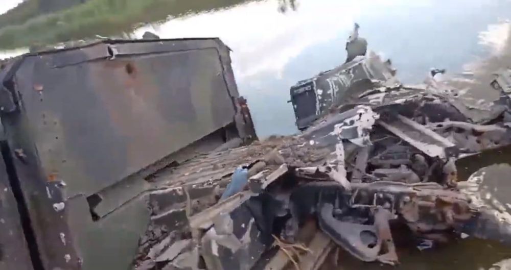 ��������� ���������� HMMWV ��� � �������� �������� � ������������ �������