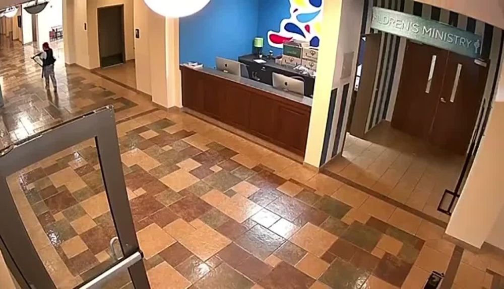 ����� ����, ��� �����������-������ �������� �������� � ������������ ����� ��������, � � ���������� ����� 28-������ ���� ����, ����� ��������� � ���� ���������, ������� ����� �������, � ��� ����� ���� �����