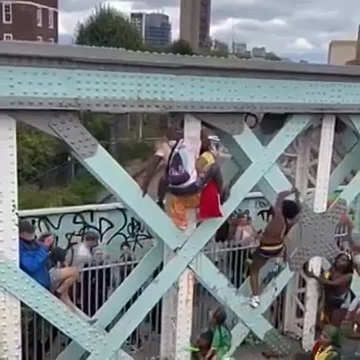 ����� � ��������� � �������