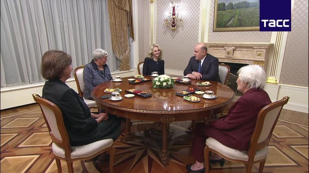 �������-������� ������ ������ �������� � ���������� ��� ������� ��������� � ��� ������������� ����� �������� ��������� � ����� ��������� � ����