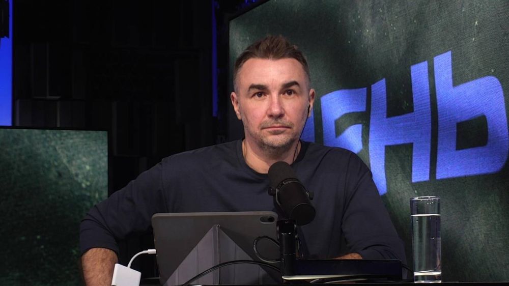 ���� Z �� ��������LIVE. � 15.00 �� 18.00 ������ �������� ������������ �� ������� � ������ - ����� ������� � ������: ������� ��������� - (