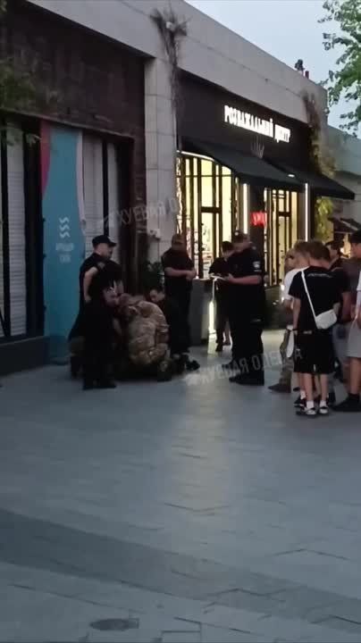 ����� ��������� ��������, ������� � ���, ���������� �� ������� �������� � �������