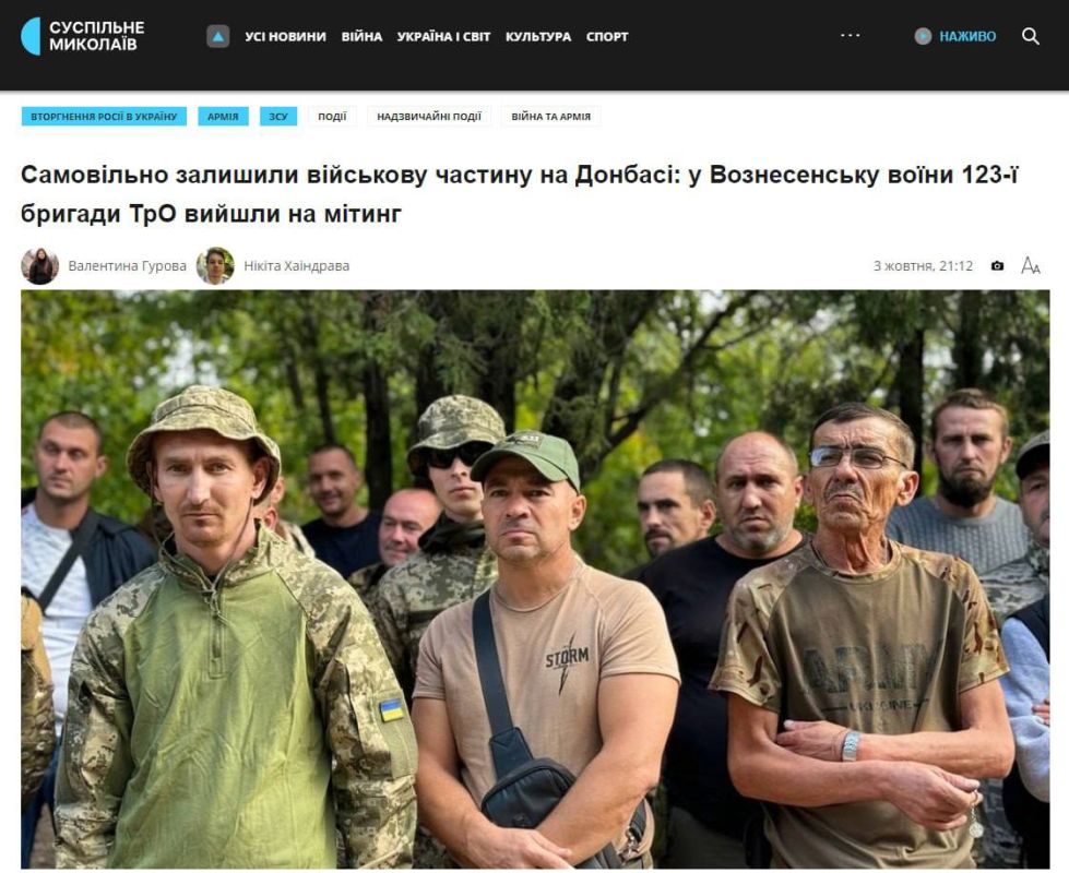  :  100           