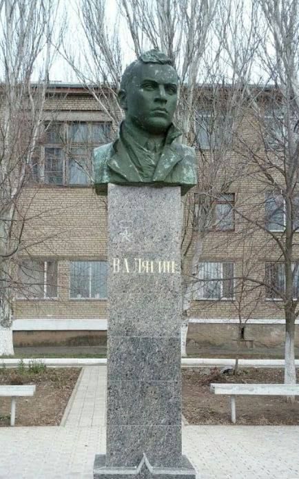  :         ,       
