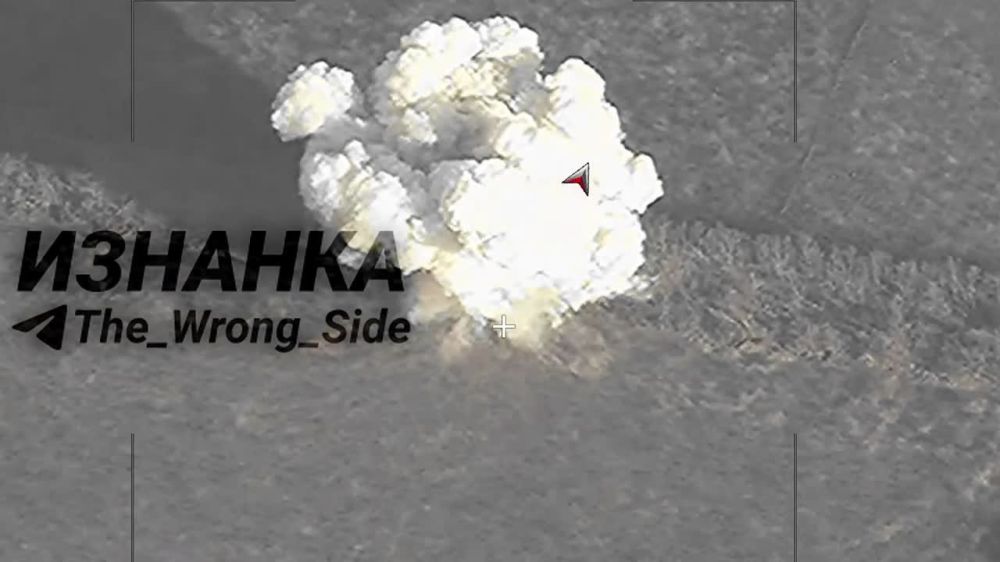    &quot;-&quot;         Oshkosh FMTV M1083A1P2   