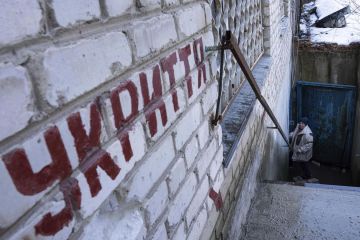 В девяти областях Украины объявили воздушную тревогу