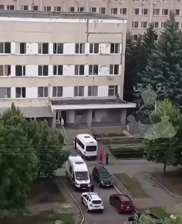       ,    