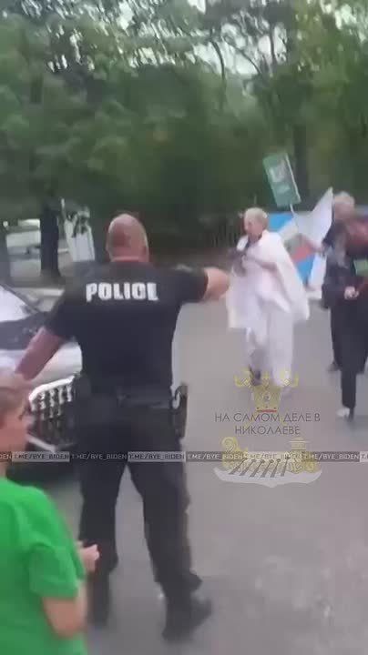 Клоуны на гастролях (продолжение)