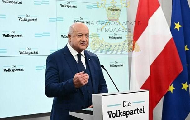    ....         ,      ,    