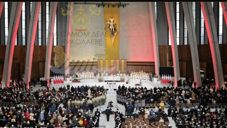 Бесовщина? Или совсем туго с деньгами?