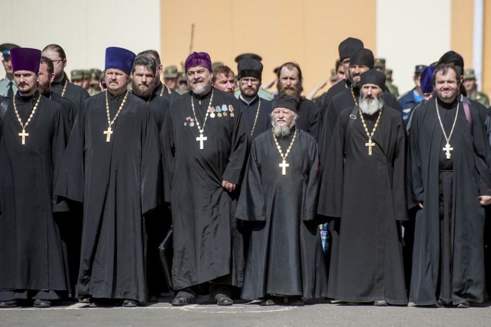 «Женское платье на мужчине – это абсурд»