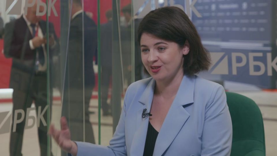 Якутия является дальневосточным лидером по объему инвестиций в основной капитал, при этом каждый четвертый рубль, привлеченный в экономику региона, обеспечен соглашениями в рамках Восточного экономического форума