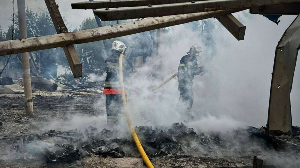 12 часов взрывов: на Украине полыхают 11 областей