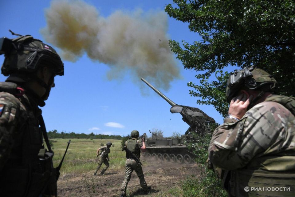 ВС России нанесли серию ударов по складам ВСУ в Сумской области
