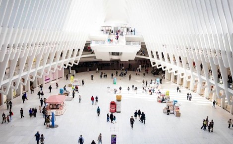 За первые полгода ретейлеры в США переложили в цены около 20% стоимости импортных пошлин, добавив 0,7 п.п. к общей инфляции (CPI). Особенностью этого процесса стал феномен «чипфляции»: внутри товарных категорий цены на самые...