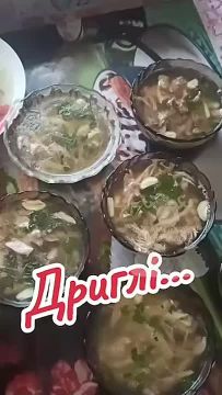 "Наидревнейшая" мова, которая придумывается буквально на ходу