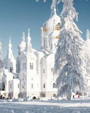 Крестовоздвиженский собор - ледяная сказка на Урале