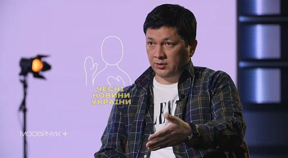 На западе Украины люди призывают идти: «до границ 1991 года», а на востоке — «прекращаем войну, хватит»