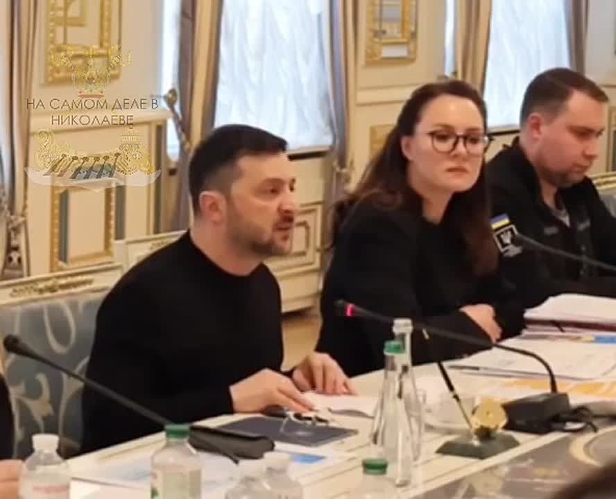 От детских обзывания до прямых угроз