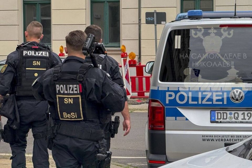 Будапешт сообщил подробности утреннего задержания двух инкассаторских автомобилей украинского «Ощадбанка»