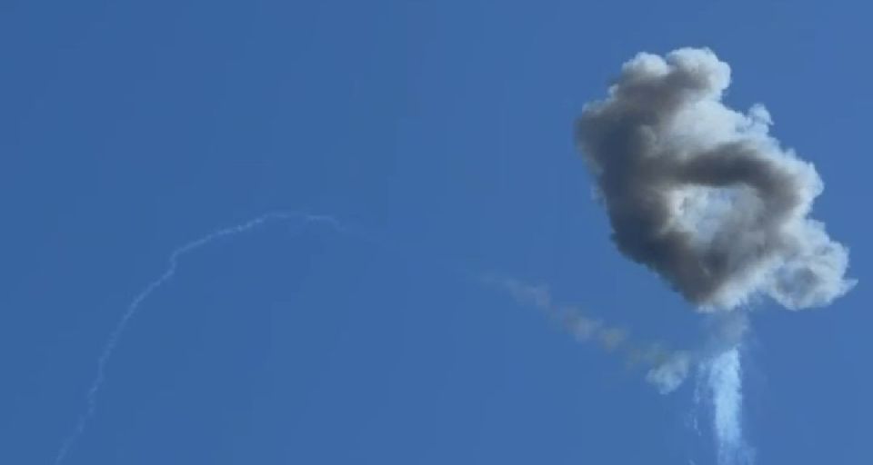 Сергей Лебедев: #Николаев: не долетела. «Похоже, что все три раза сбитие. Точно падало на жилые дома. Получается, что взрывы были не в следствии нашего попадания в цель»