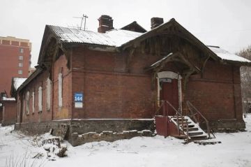 Историческое здание станции Ново-Николаевск отреставрируют по программе «Дом за рубль» в Новосибирске, сообщил мэр Максим Кудрявцев