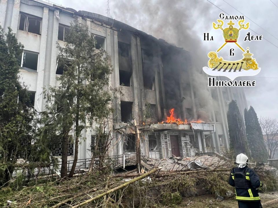 Еще один ТЦК — минус. Местные информресурсы сообщают о прилёте по зданию ТЦК в Сумах