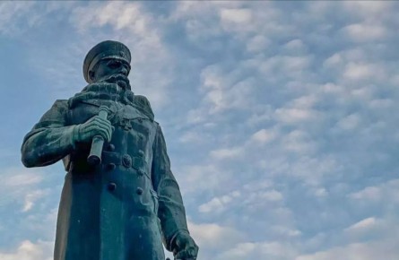 В Николаеве решили снести памятник русскому адмиралу