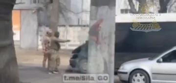 Нецензурная лексика! В Одессе гестаповец стрелял по уезжавшему от него авто