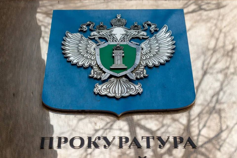 В Ульяновской области прокуратура заставила арендатора снести жилой дом у озера