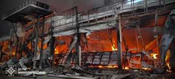 Снегуровка Николаевская область - последствия ударов БПЛА по объекту ( по сообщениям противника - "строительный супермаркет")