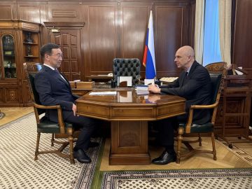 Антон Силуанов провел рабочую встречу с главой Республики Саха (Якутия) Айсеном Николаевым