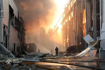 Кадры повреждений после прилетов по Киеву