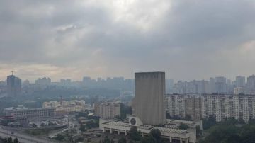 В Харькове на месте прилёта поднимается густой дым. Новости СВО