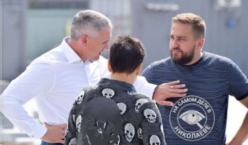 Сене не ймётся– он решил напомнить о себе